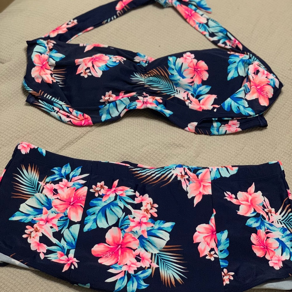 Forever 21 Plus Size Bathing Suit Set